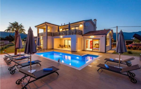 Awesome Home In Drazice With Wifi